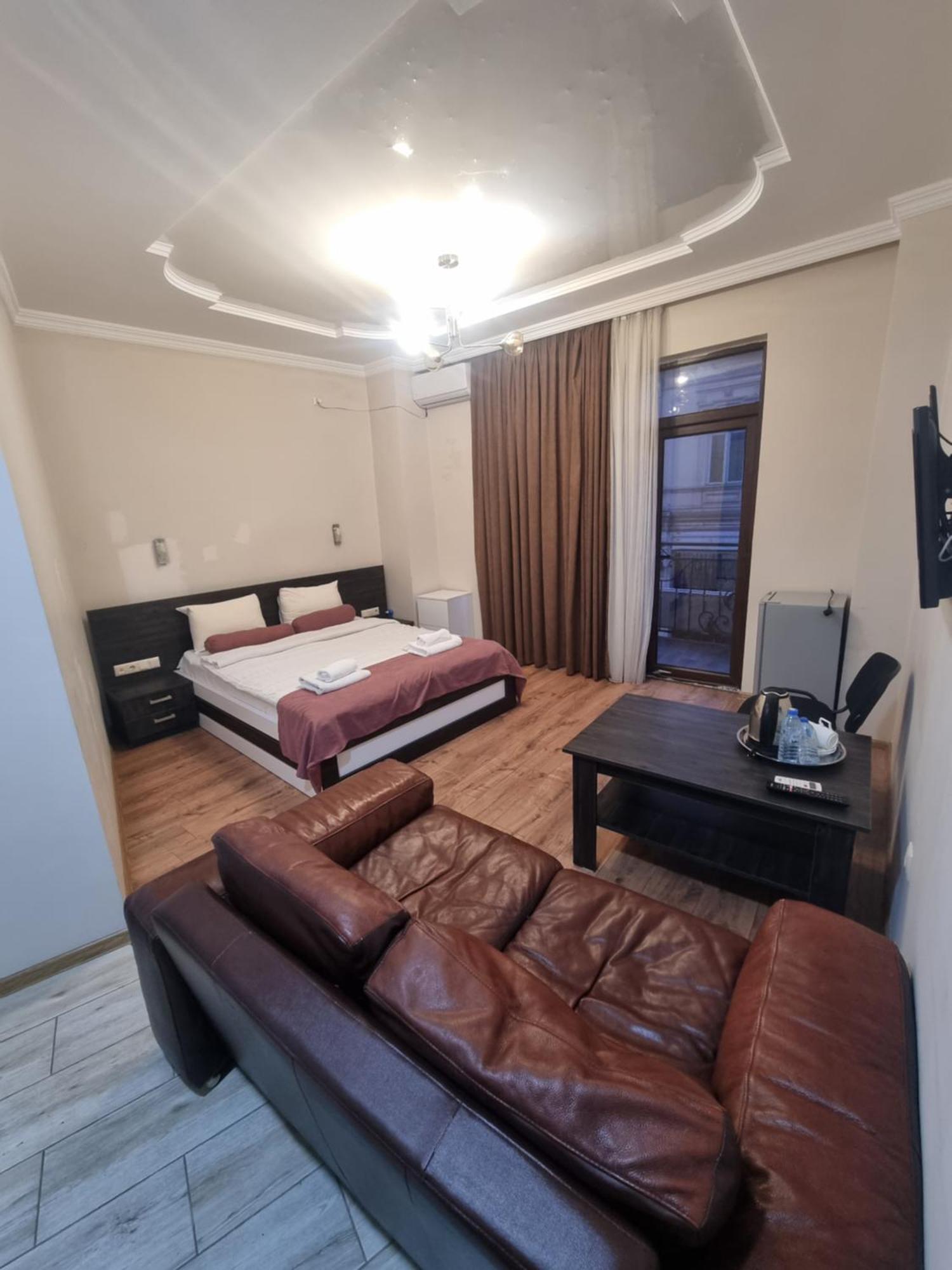 Mahali Hotel Batumi Luaran gambar