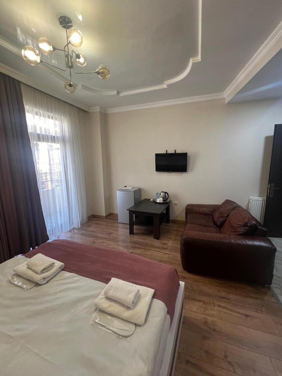 Mahali Hotel Batumi Luaran gambar